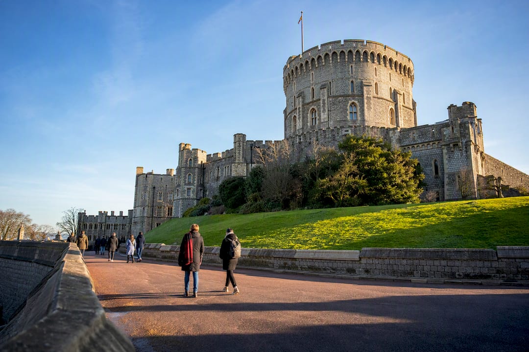 Save 25 Minutes: Windsor Castle Day Trip from London